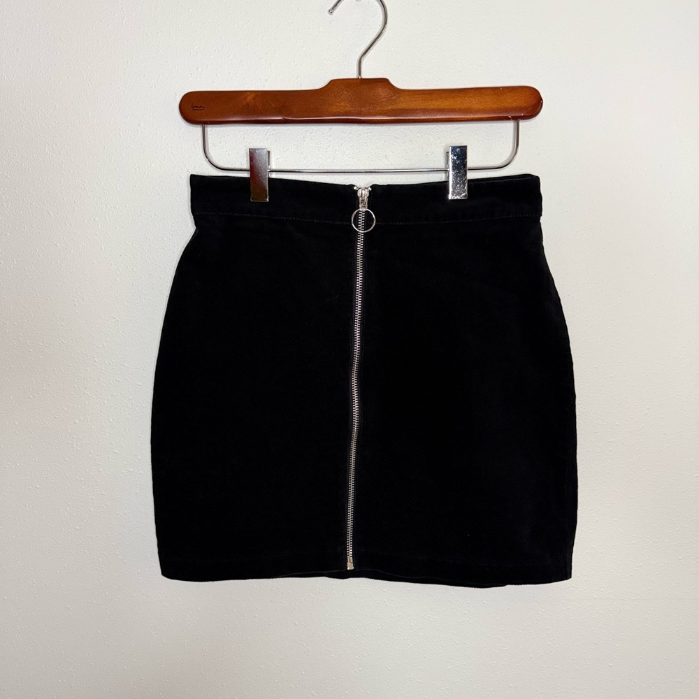 Forever 21 Black Corduroy Mini Skirt Ring Zip Y2K Small